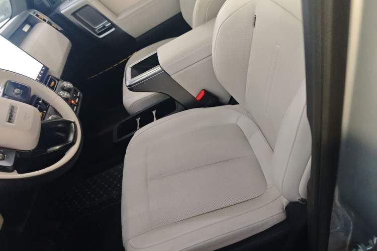 Used iCAR V23 2025 401 Two-Wheel Drive Intelligent Driving Version