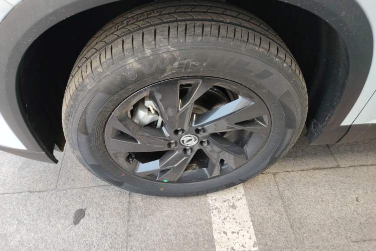 Used Dongfeng Aeolus SKY EV01 2025 530 km AIR Elite Edition Left Front Wheel Hub