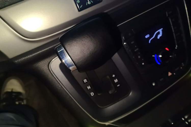 Used SAIC MAXUS G10 2019 Facelift PLUS 2.0T Automatic Smart Edition China VI Standard