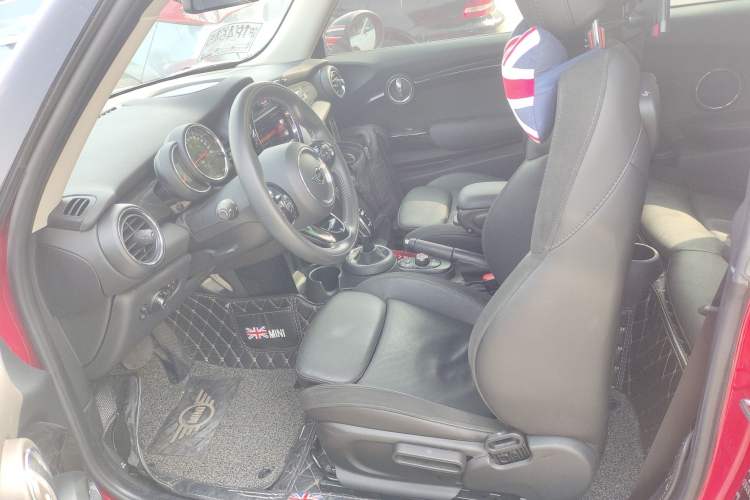 Used MINI MINI 2018 1.5T COOPER Artist