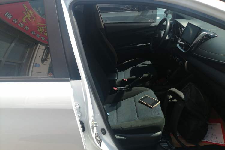 Used Toyota YARiS L Zhi Xiang 2017 1.5E CVT Dynamic Edition Right Front Seat