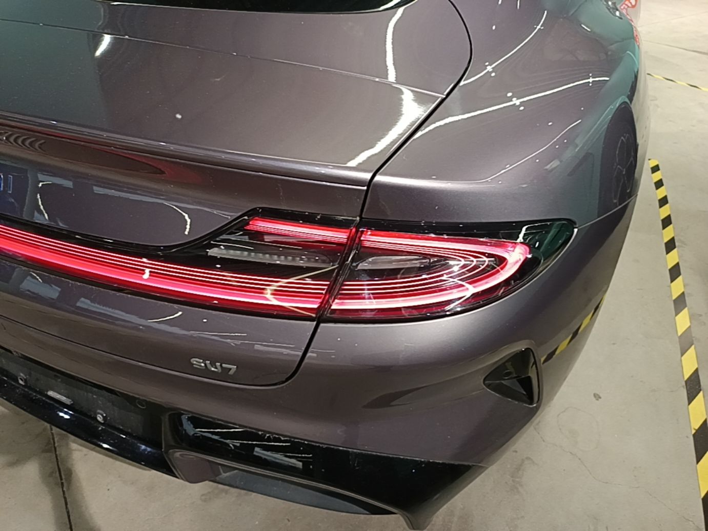 Xiaomi Auto SU7 2024 Rear-Drive Ultra-Long Range Advanced Pro-Level Intelligent Driving Version — снимка 9