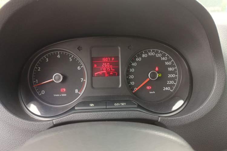 Used Volkswagen Polo 2011 1.4L Automatic ZhiShang Version Instrument Cluster