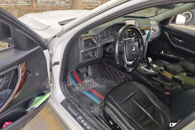 Used BMW 3 Series 2014 328Li Fashion Model
