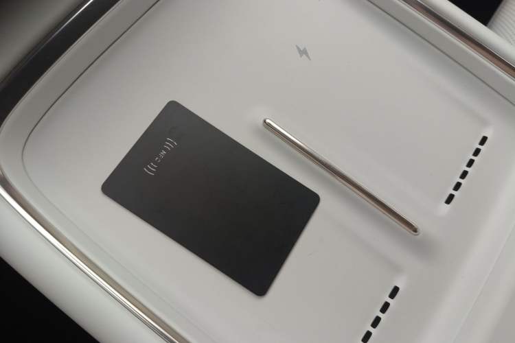 Used XPeng P7+ 2024 Ultra-Long Range Max Vehicle Key