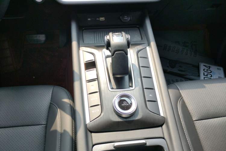 Used Great Wall Poer 2023 2.0T Passenger Version Automatic Diesel 4x4 Comfort Trim – GW4D20M
