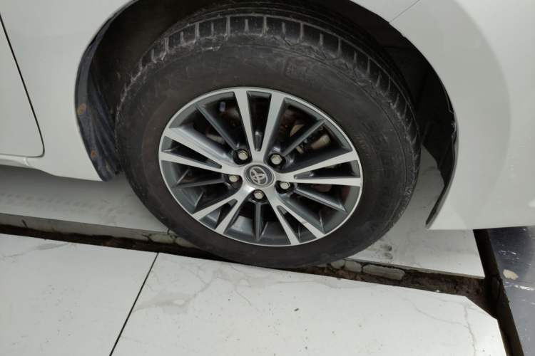 Used Toyota Levin 2014 1.6G CVT Elite Edition Right Front Wheel Hub