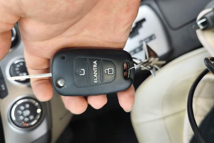 Used Hyundai Celesta 2015 1.6L Automatic Comfort Model
