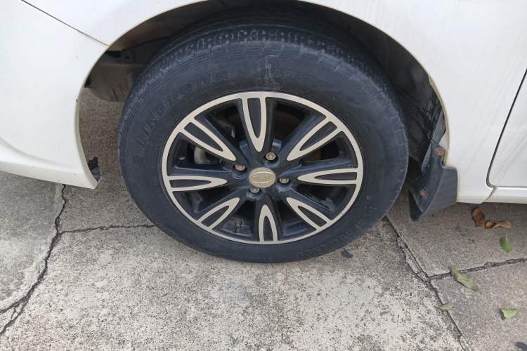 Used BYD F3 2016 1.5L Automatic Luxury Model Left Front Wheel Hub