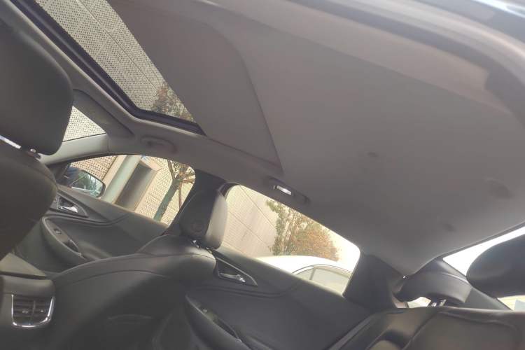 Used Chevrolet Malibu XL 2019 535T CVT Active Version Headliner