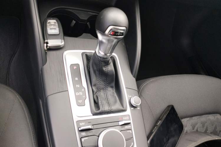 Used Audi A3 2016 Sportback 35 TFSI Ambition Gear Lever