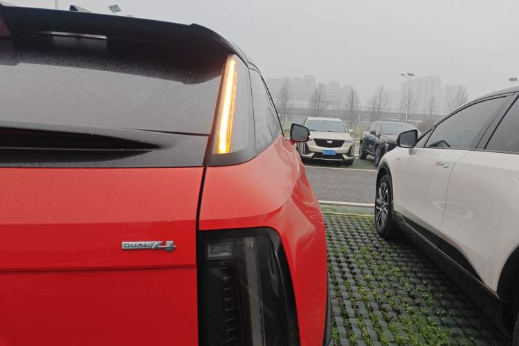 Used Cadillac OPTIQ 2024 Four-Wheel Drive Long-Range Version Exterior 3