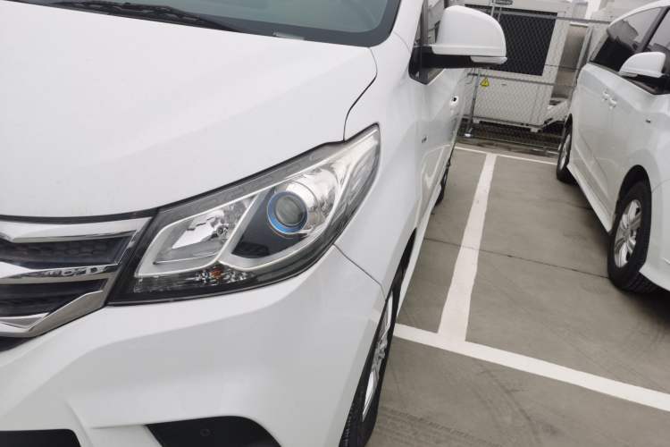 Used SAIC MAXUS G10 2018 PLUS 2.0T Automatic Smart Edition
