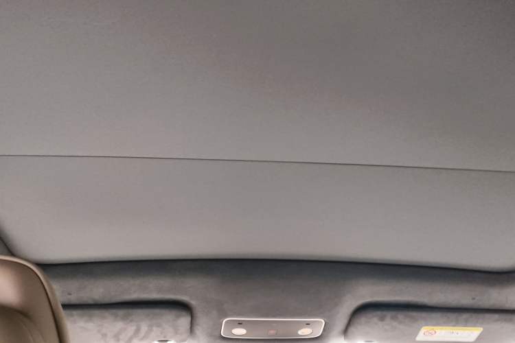 Used Hima Luxeed R7 2024 All-Electric 667 km Max