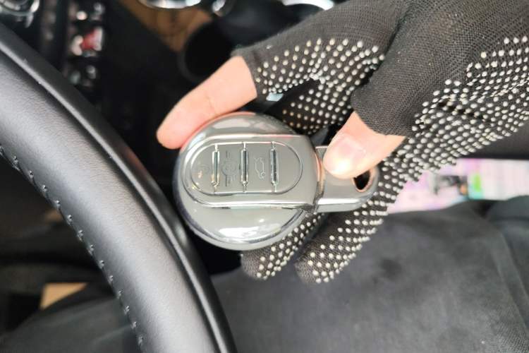 Used MINI 2014 1.5T COOPER Fun
