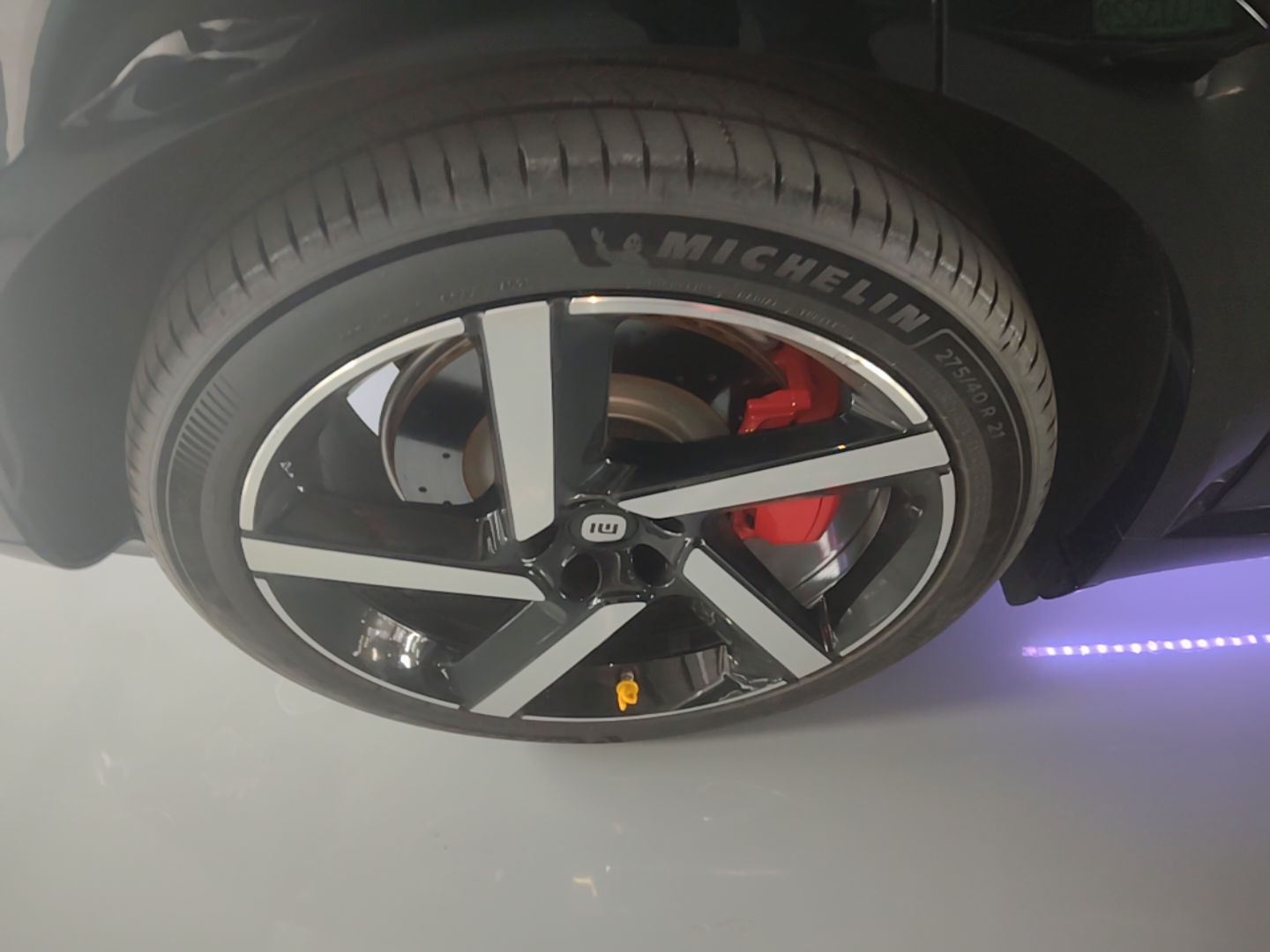 Xiaomi Auto YU7 2025 Ultra-Long Range High-Performance All-Wheel-Drive Max Edition — снимка 11