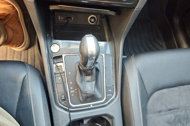 Used Volkswagen Golf Sportsvan 2018 230TSI Automatic Luxury Model