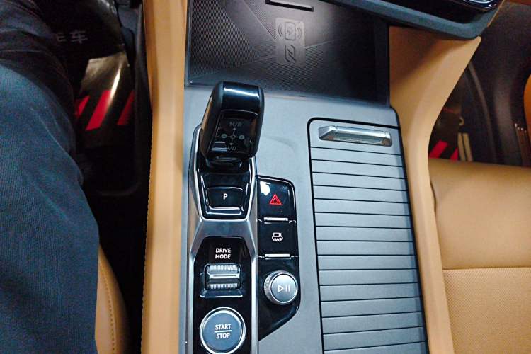 Used Lynk & Co 09 EM-P 2024 2.0TD EM-P Four-Wheel Drive ULTRA Six-Seater