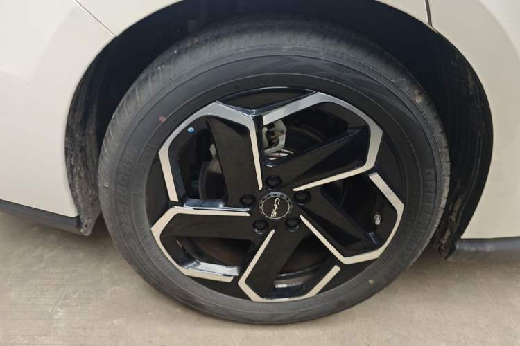 Used BYD Seal 06 New Energy 2025 DM-i Intelligent Drive 120KM Flagship Model Exterior 5