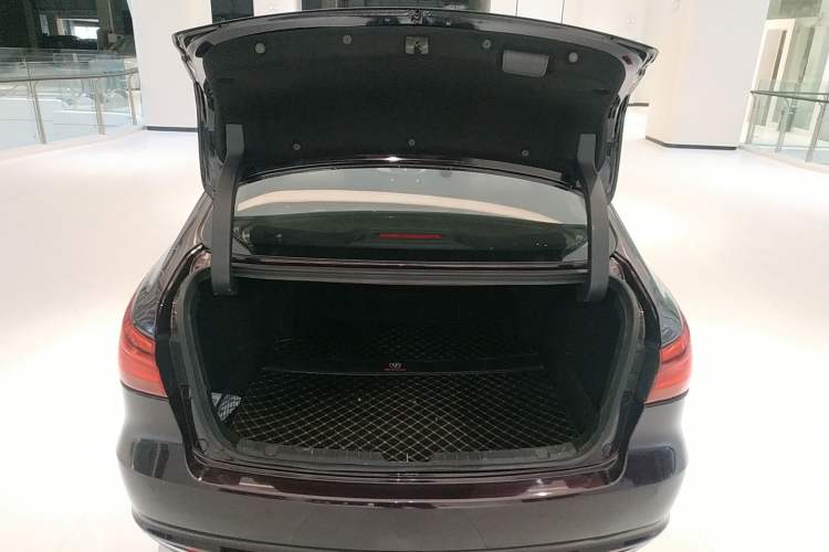 Used CHANGAN Raeton CC 2018 1.5T Automatic Elegant Starry Edition China V Standard