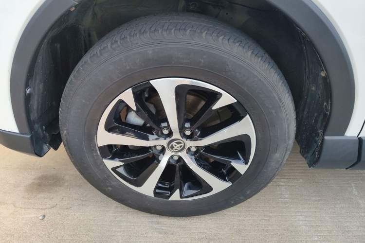 Used Toyota RAV4 2016 2.0L CVT Two-Wheel Drive Urban Edition China V Standard