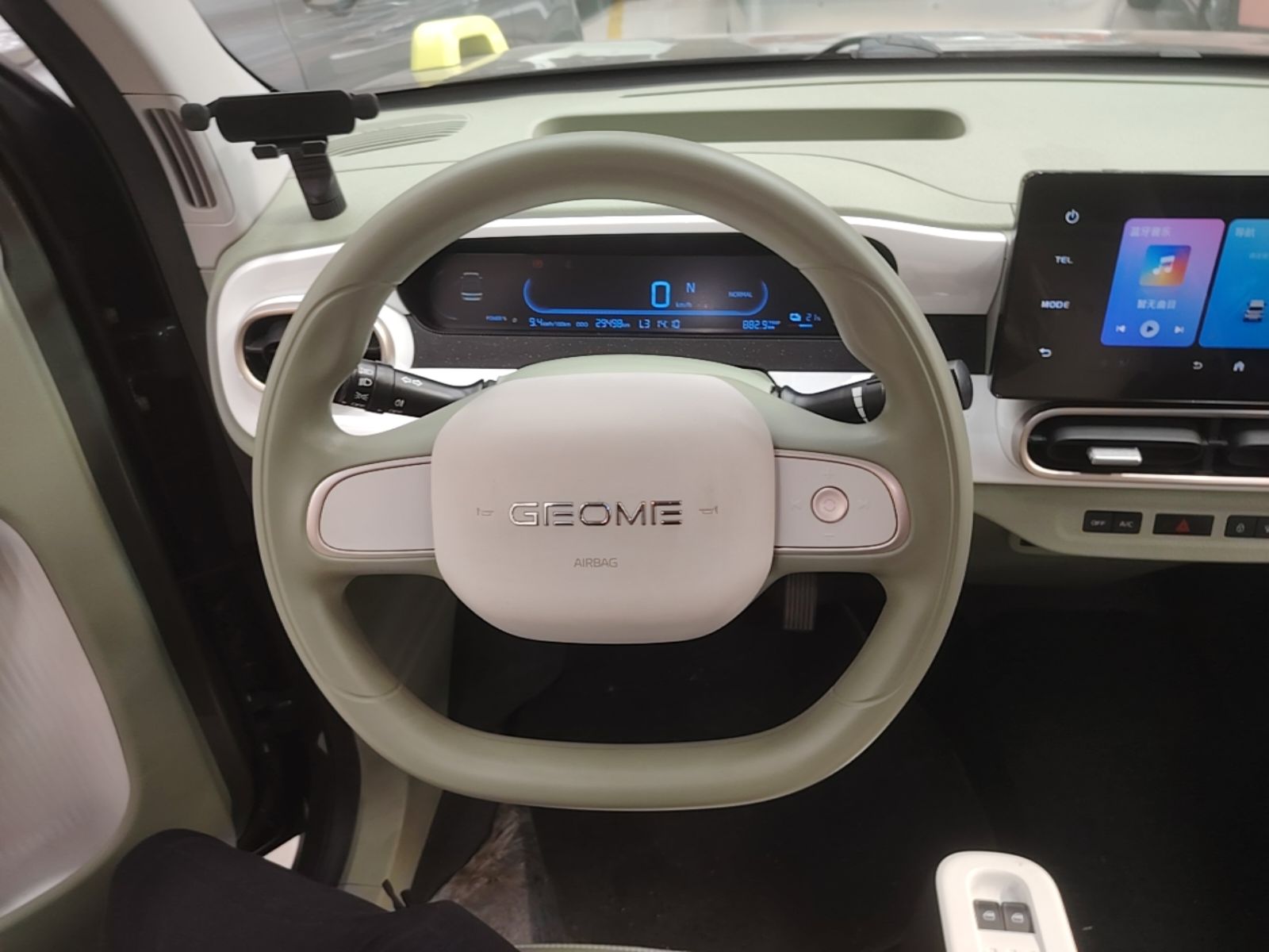 Geely Galaxy Panda 2025 210km Panda Rider — снимка 13