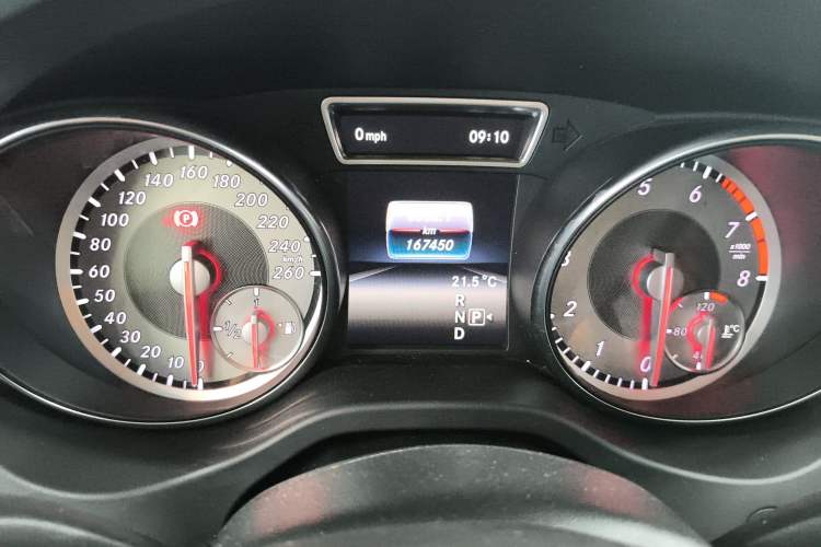 Used Mercedes-Benz GLA 2016 GLA 220 4MATIC Fashion Edition Instrument Cluster