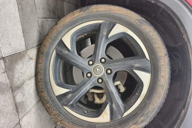 Used CHANGAN CS85 COUPE 2019 2.0T Automatic Luxury Edition China VI Standard Right Front Wheel Hub