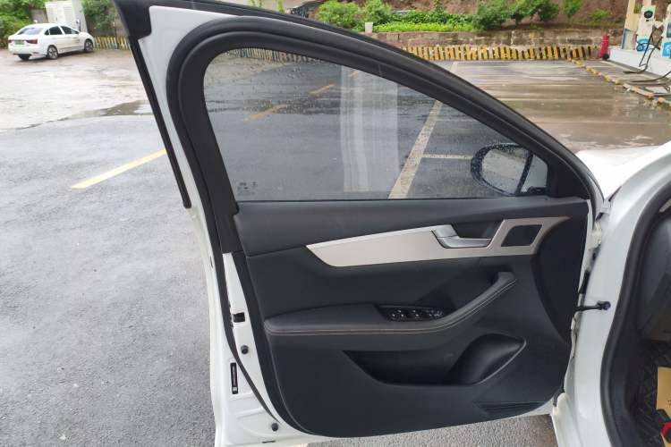 Used BYD Qin Pro 2020 Beyond Edition 1.5TI Automatic Prestige Version
