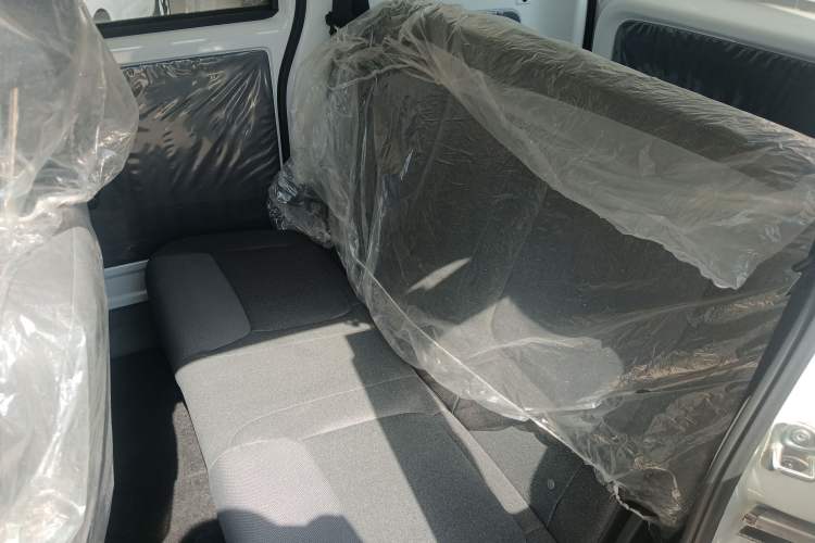 Used Wuling Zhiguang New Energy 2025 Comfort Model Left Rear Seat