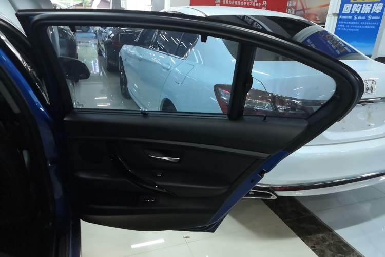 Used BMW 3 Series 2018 320Li Leading Model M Sport Package
