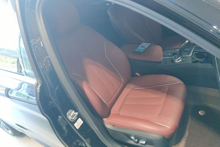 Used BMW 5 Series New Energy 2022 Second Facelift 535Le M Sport Package
