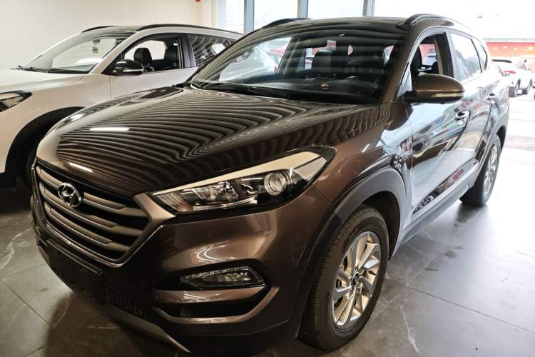 Used Hyundai Tucson 2018 1.6T Dual-Clutch Two-Wheel Drive 15th Anniversary Special Edition