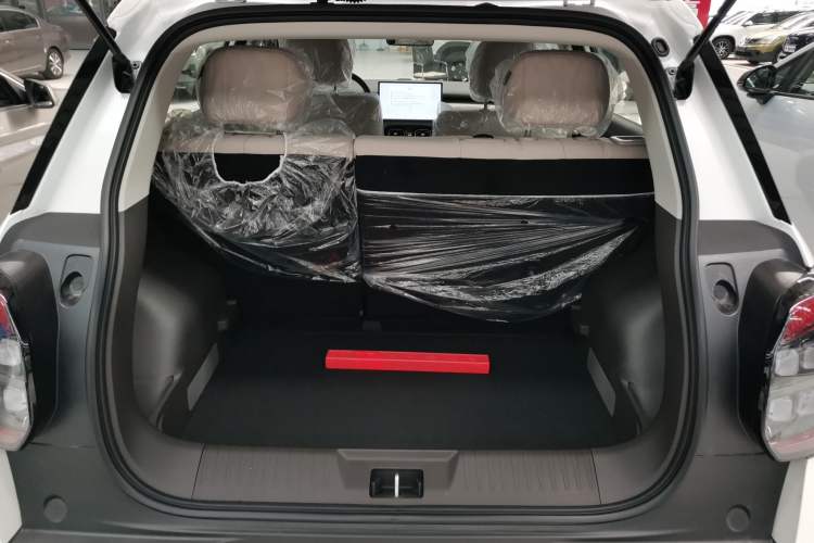 Used AION UT 2025 330 Starlight Edition Trunk