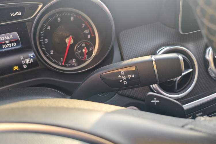 Used Mercedes-Benz GLA 2017 GLA 220 4MATIC Fashion Model
