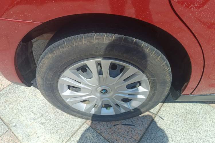 Used Venucia R50 2015 1.6L Automatic Fashion Edition