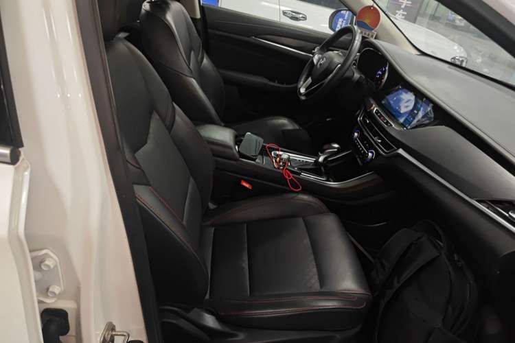 Used Changan Eado 2019 Blue Whale Edition 280T GDI DCT High-Speed Model
