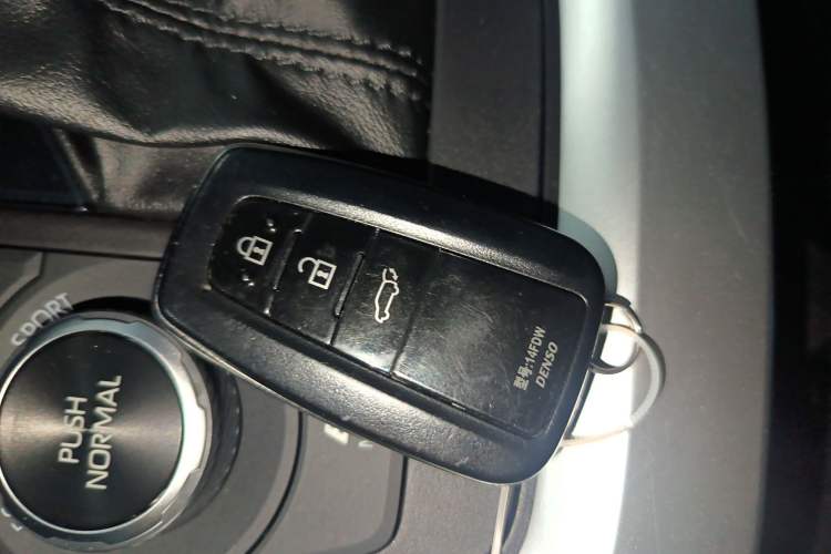 Used Toyota Wildlander 2023 Dual-Motor 2.5L E-CVT Four-Wheel Drive Prestige Edition
