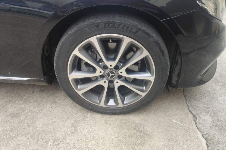 Used Mercedes-Benz E-Class 2018 E 200 L
