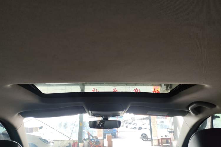 Used Volkswagen Sagitar 2017 180TSI Automatic Luxury Edition