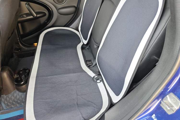 Used MINI Countryman 2016 1.6T COOPER ALL4 Fun Equipment Enthusiast Left Rear Seat