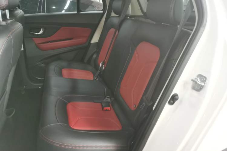 Used Haval H1 2016 Revised Version Blue Badge 1.5L AMT Luxury Edition
