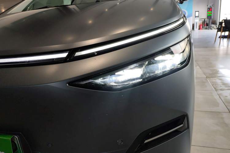 Used XPeng X9 2025 650 Long-Range Max