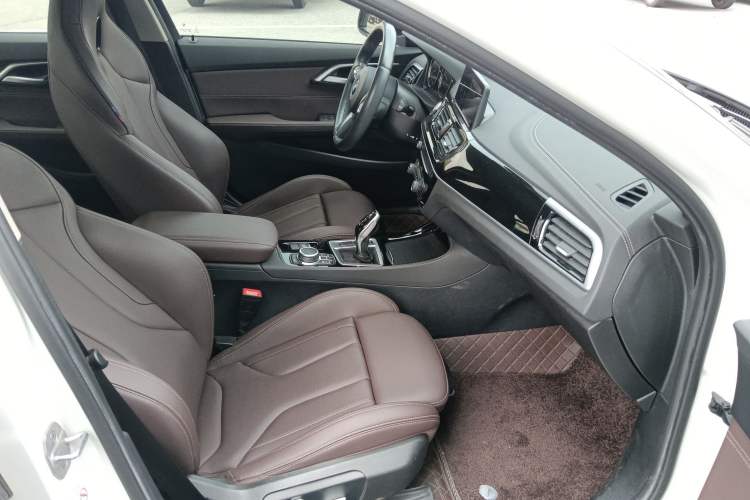 Used BMW 1 Series 2021 125i M Sport Night Edition Right Front Seat