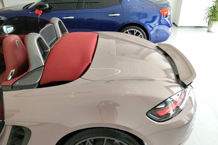 Used Porsche 718 2022 Boxster T 2.0T