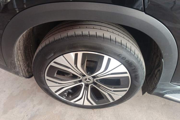 Used Mercedes-Benz EQE SUV 2024 500 4MATIC Luxury Edition Right Rear Wheel Hub