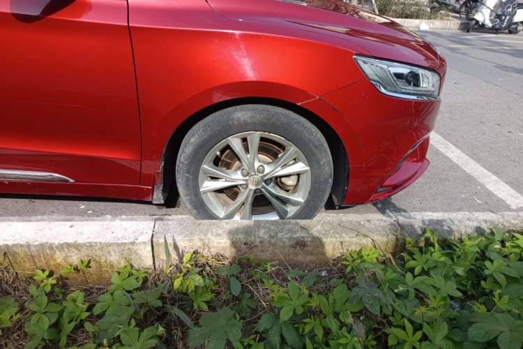 Used Geely Auto Emgrand GT 2018 1.5T MHEV YAOCHI Edition
