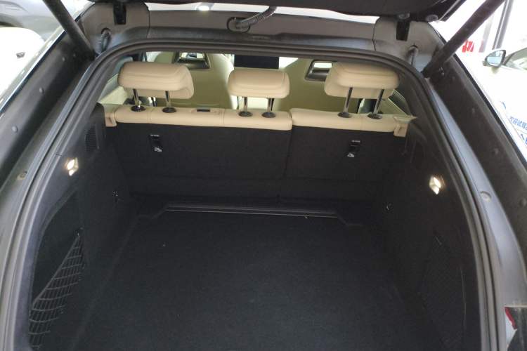 Used BYD Song L EV 2025 550 km Excellence Version Trunk