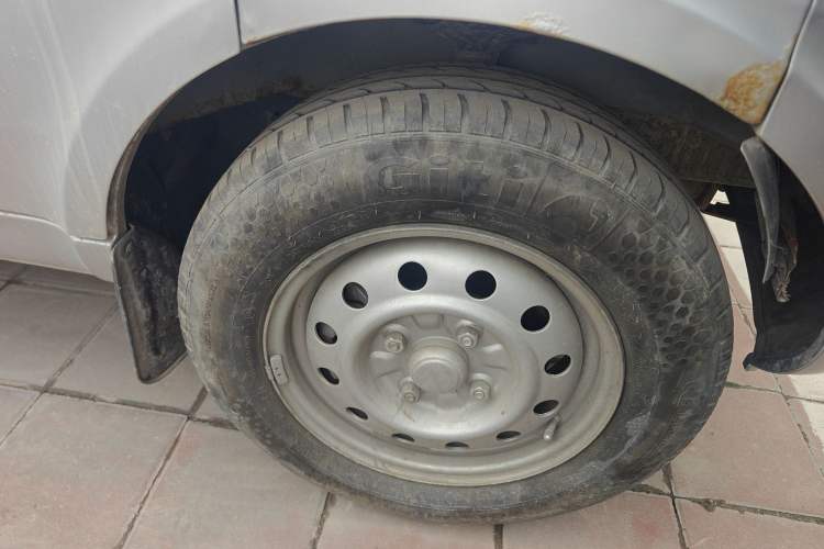 Used Wuling Rongguang 2012 1.2L Extended Basic Version LJY