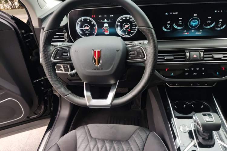 Used Hongqi HS5 2022 Revised Version 2.0T Smart Connect Flagship Edition Steering Wheel